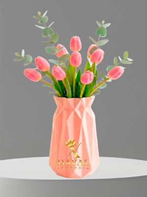 15 Florero de cerámica con 10 tulipanes rosados mas follaje