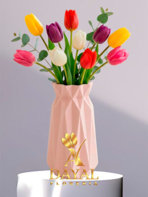 19 Florero de cerámica con 10 tulipanes de colores mas follaje